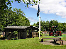 Gardens & Outdoor Exhibits