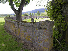 The Circular Enclosing Wall