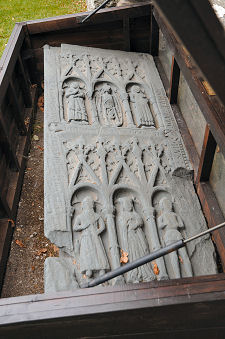 Tomb of Alexander Campbell