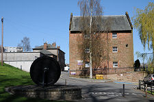 The South End of the Centre