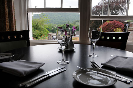 The RiverView Restaurant, Complete With River View