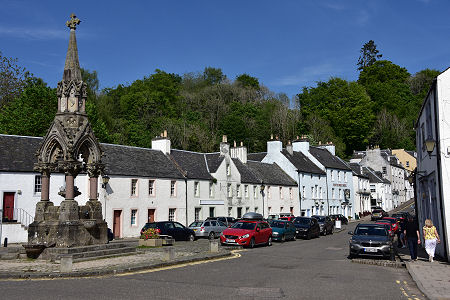The Fountain in its Setting