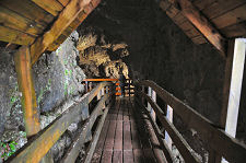 En Route to Second Cavern