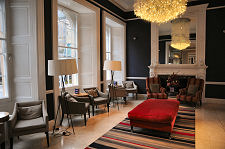 Lounge Area, Elliot's Bar