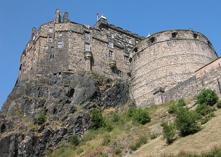 Edinburgh Castle from Johnston Terrace