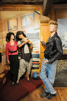 Young People and Fashion, 1980s