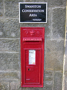 "VR" Victorian Postbox