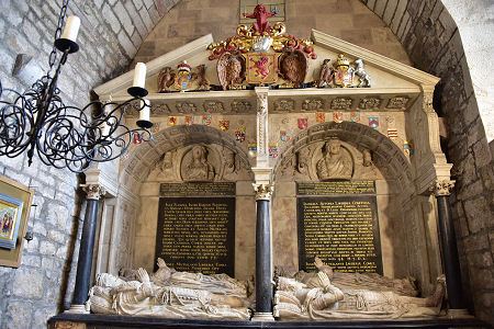 The Lauderdale Aisle