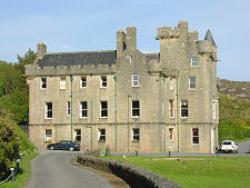 Amhuinnsuidhe Castle from the West