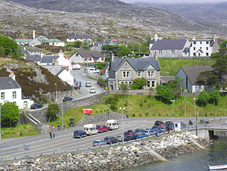Ferry Queue and Tarbert from the South