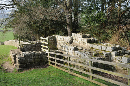 Brunton Turret and Wall from the South-East