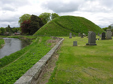 The Motte, Showing its Location Next to the River