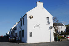 Village Pub: An Tigh Seinnse