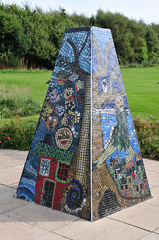 Obelisk at Foot of Approach Road