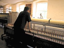 Working Spinning Machine