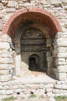 External Draw Arch and Eye