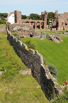 West Wall of the Outer Court 