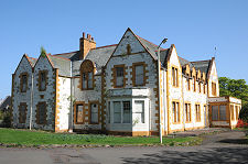 Villa in Yellow and White