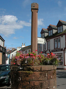 Mercat Cross