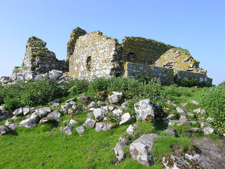 Teampull na Trionaid from the North-East