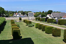 Doocot and Gardens