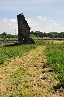 Path to the Riverside Ruin