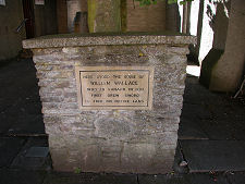 Lanark: Plaque on Site of Wallace's House