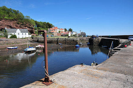 West Wemyss from the Harbour